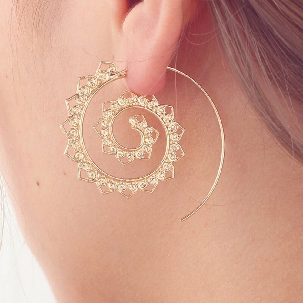 New Beautiful Bohemian Heart Earrings. - Picture 2 of 4